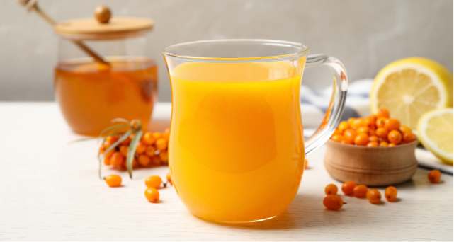 Глинтвейн, сидр и не только: 5 рецептов согревающих напитков