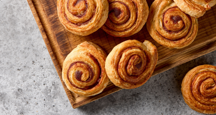 Быстрая выпечка к приходу гостей: 5 рецептов на скорую руку